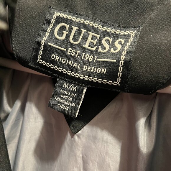 Guess Men Winter  coat used but clean as new - Picture 4 of 9